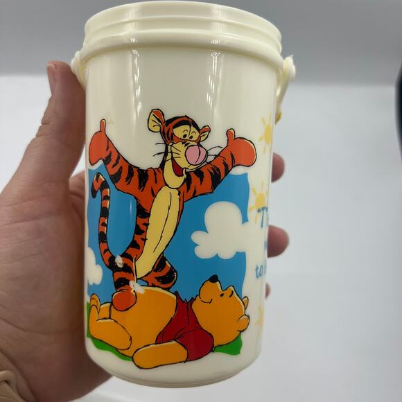 Disney Zak Designs Pooh & Tigger 16 oz Twist Straw Lid Canteen W Strap NOS - Picture 4 of 9
